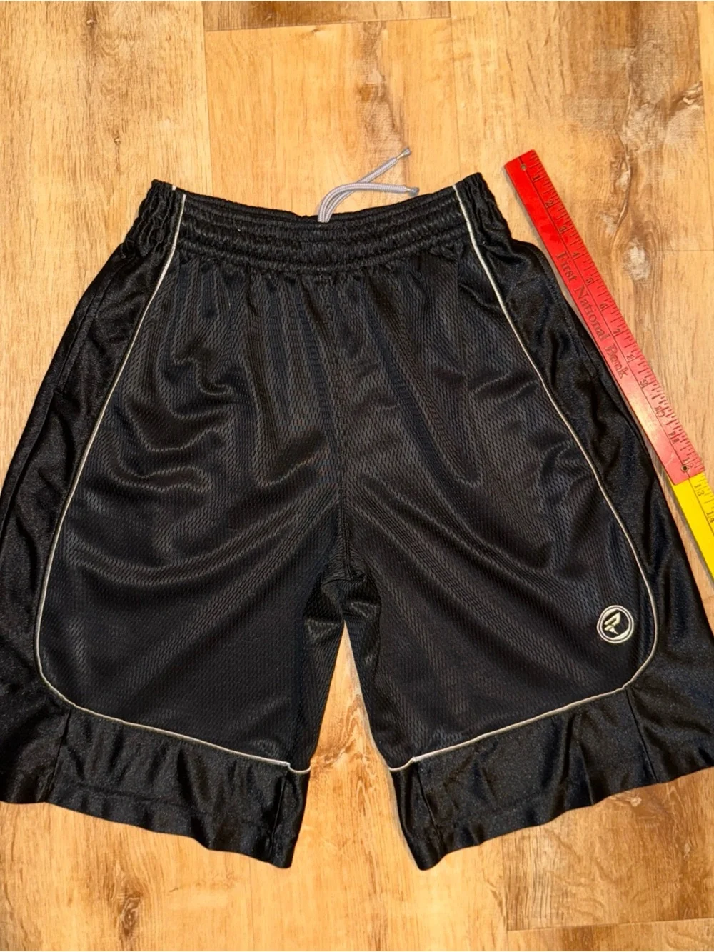 Vintage Umbro-like Protege Shiny Black Pockets Soccer Football 90s High Rise S